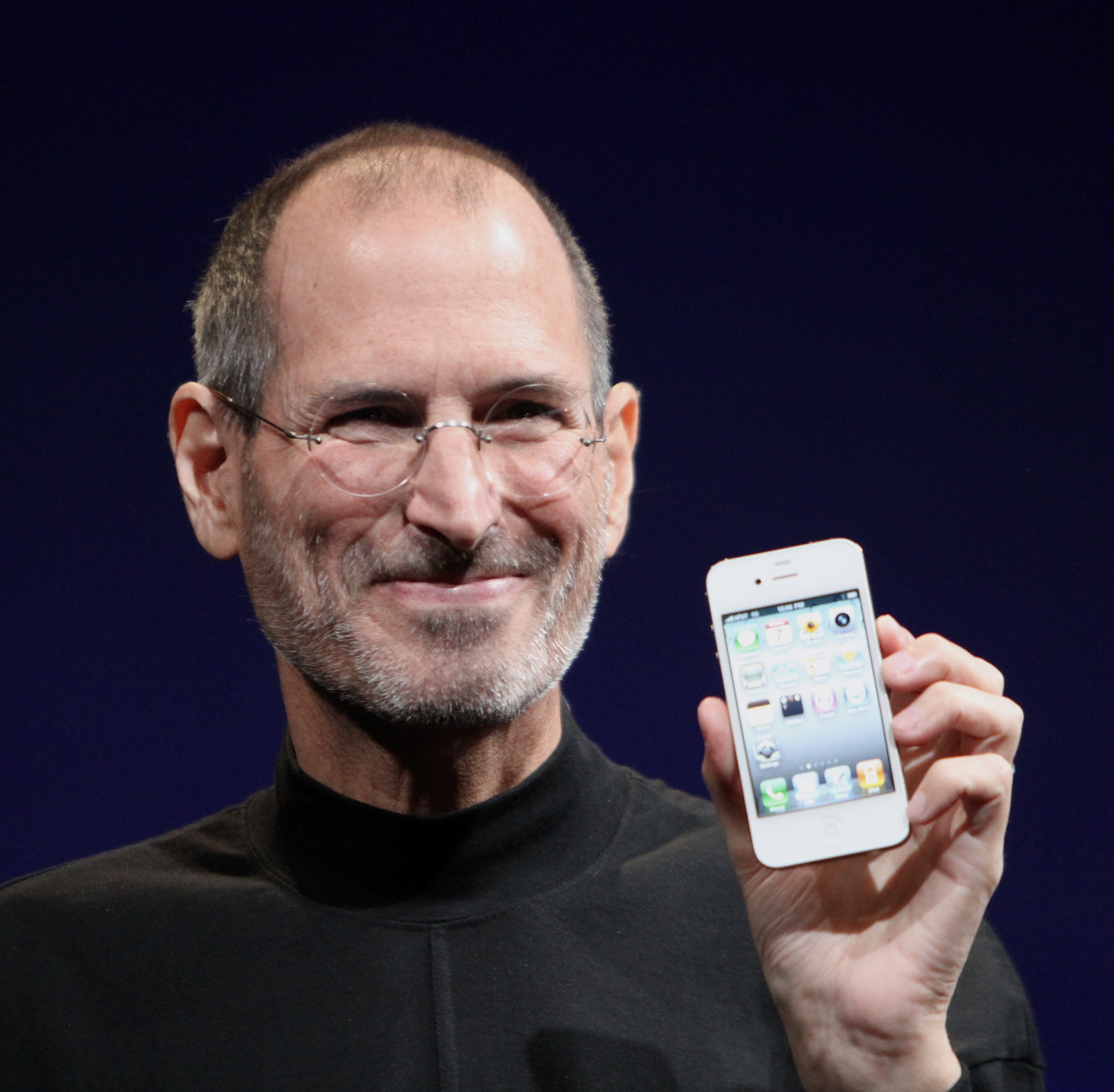Chân dung Steve Jobs, nhà đồng sáng lập Apple. Ảnh của Matthew Yohe, giấy phép CC BY-SA 3.0, qua Wikimedia Commons