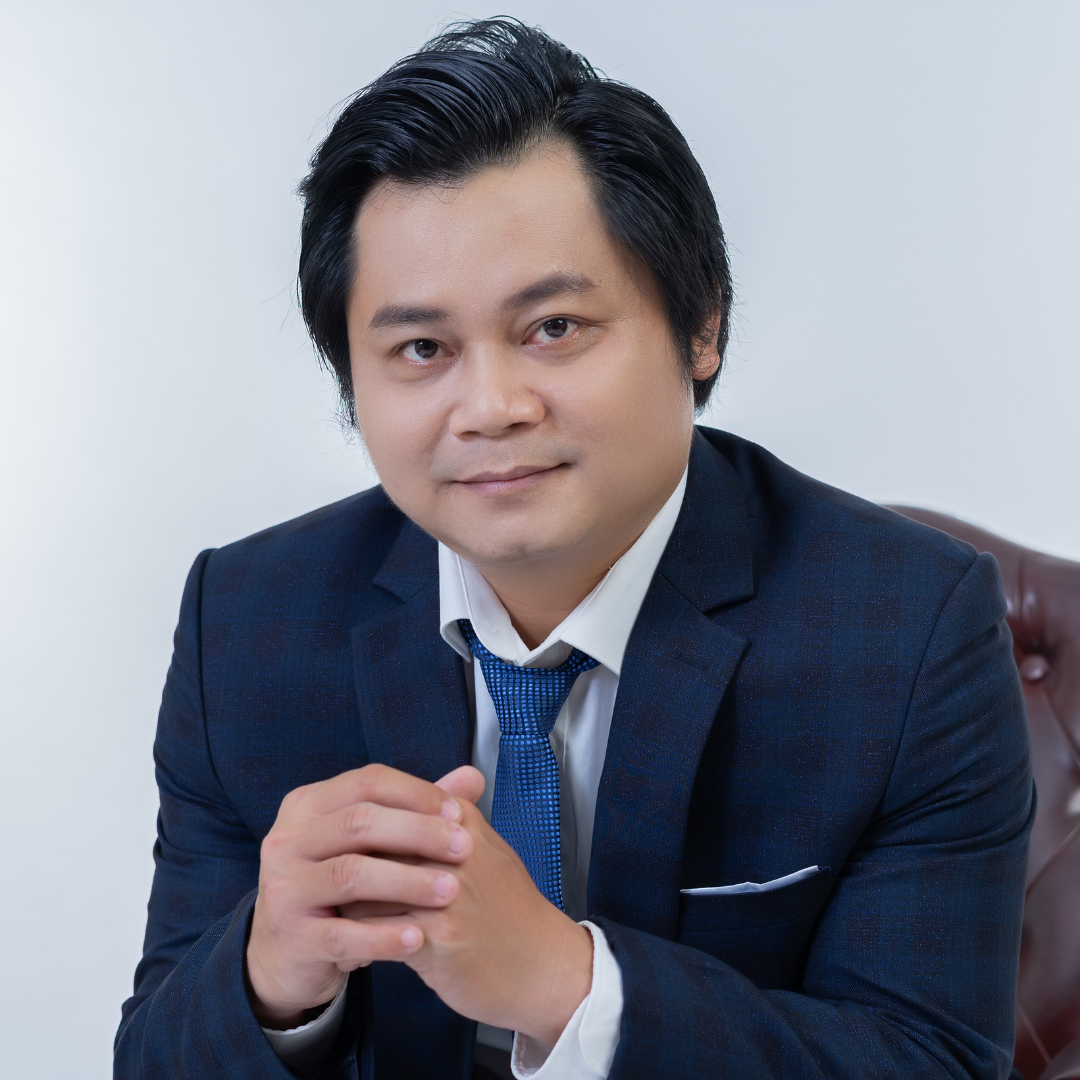 Thầy Ưng Khiêm, Chuyên gia Phong Thủy