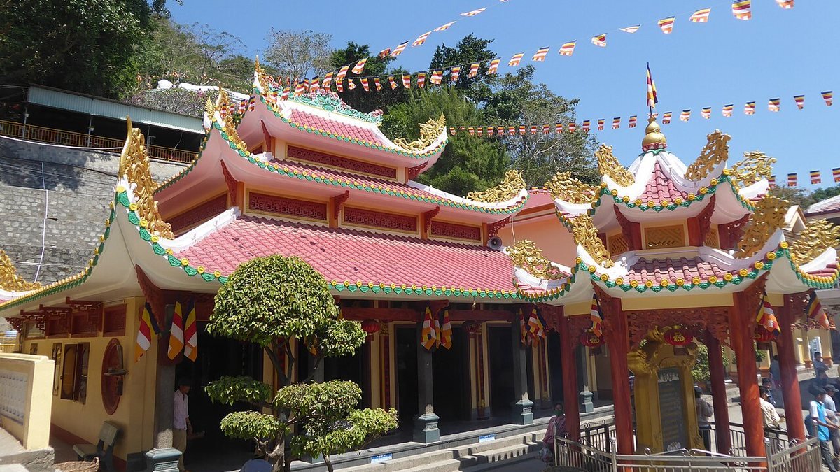 Chùa Bà Đen