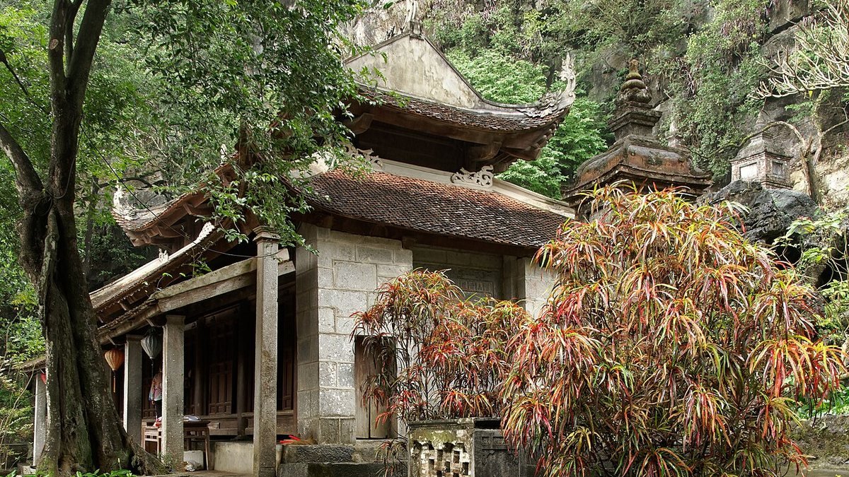 Chùa Bích Động