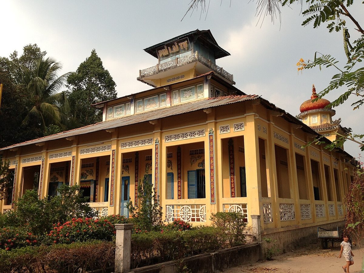 Phi Lai Pagoda