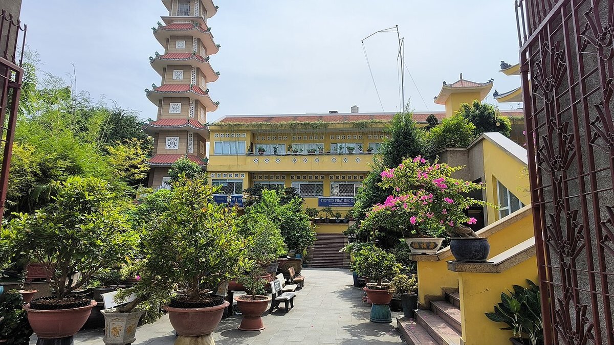 Chùa Xá Lợi