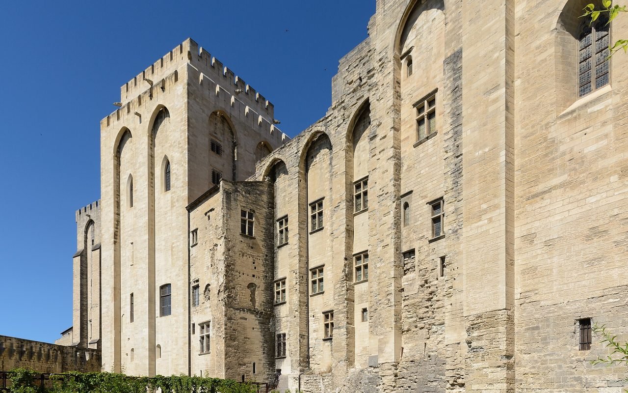 Cung điện Giáo hoàng và Nhà thờ chính tòa Đức Bà Doms tại Avignon (Palais des Papes)