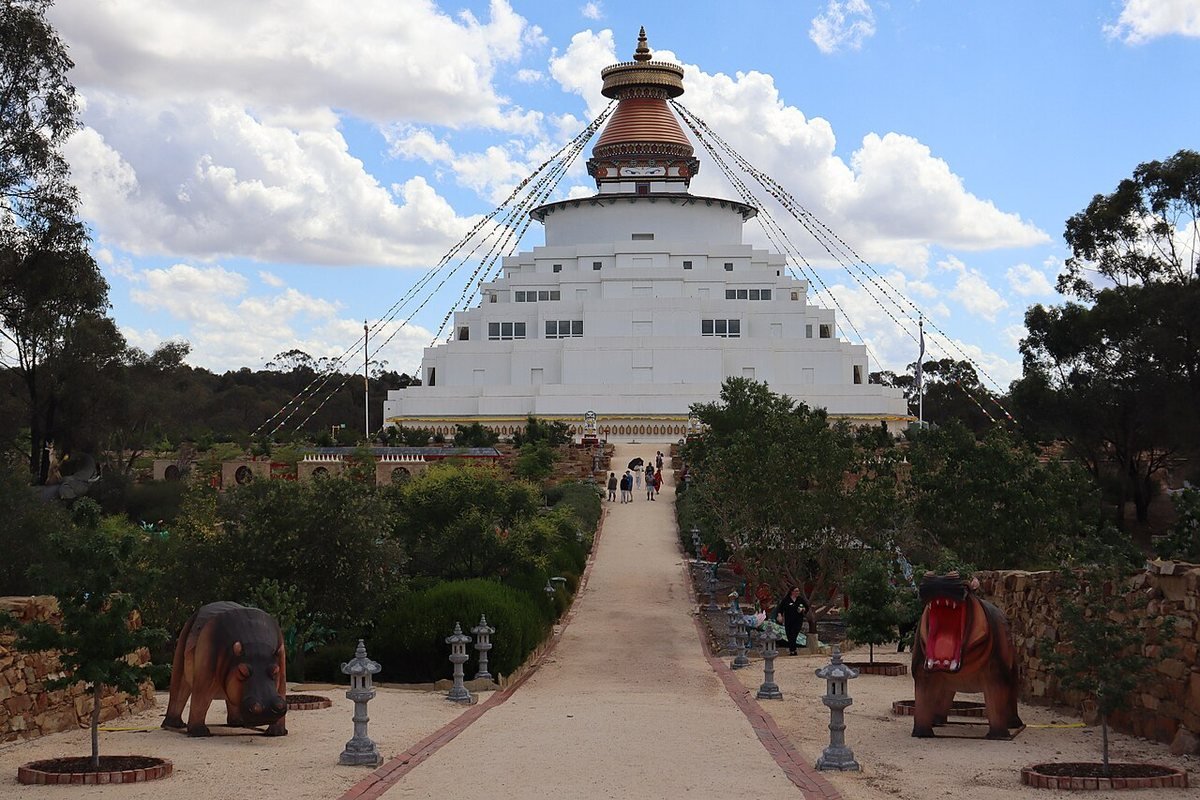 Đại Bảo Tháp Bendigo (Great Stupa of Universal Compassion)