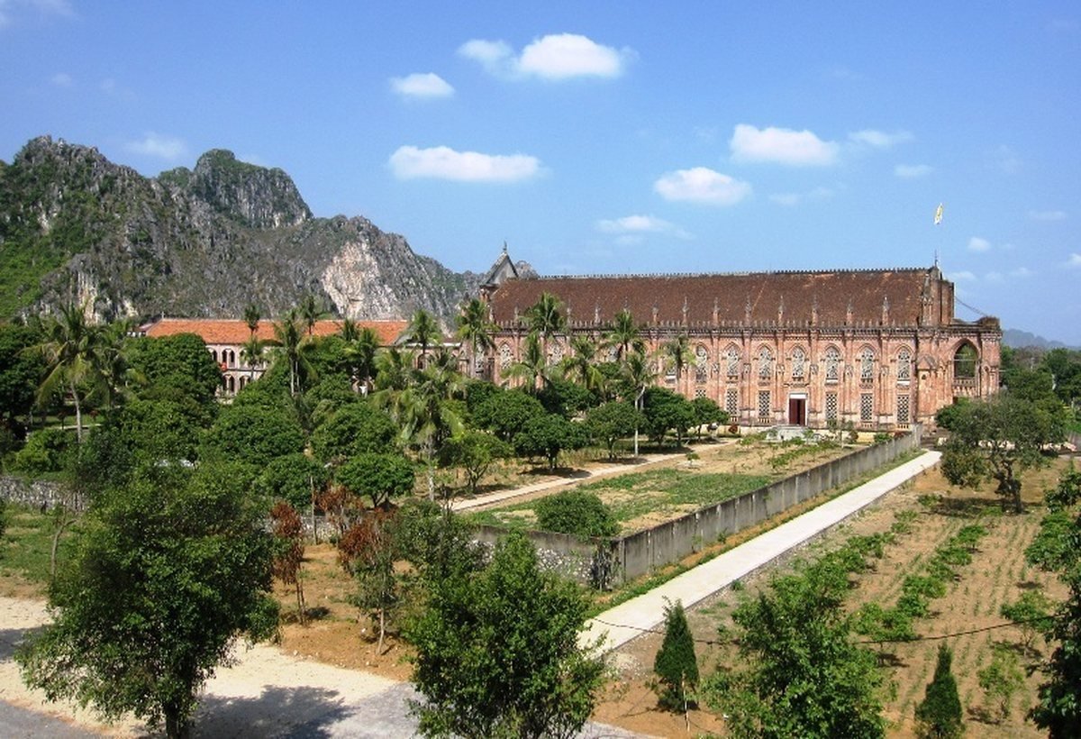 Our Lady of Chau Son Cistercian Abbey, Nho Quan