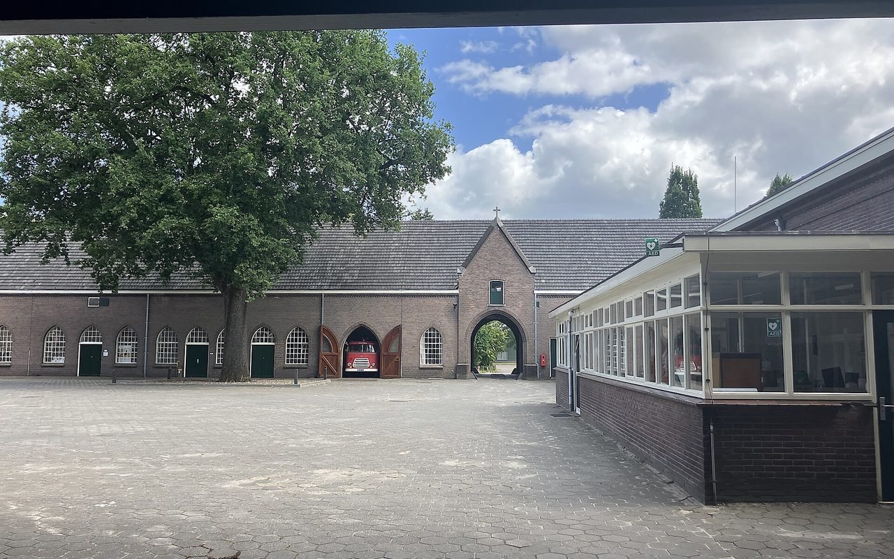 Đan viện Xitô Nhặt Phép Đức Bà Koningshoeven tại Tilburg (Abdij Onze Lieve Vrouw van Koningshoeven)