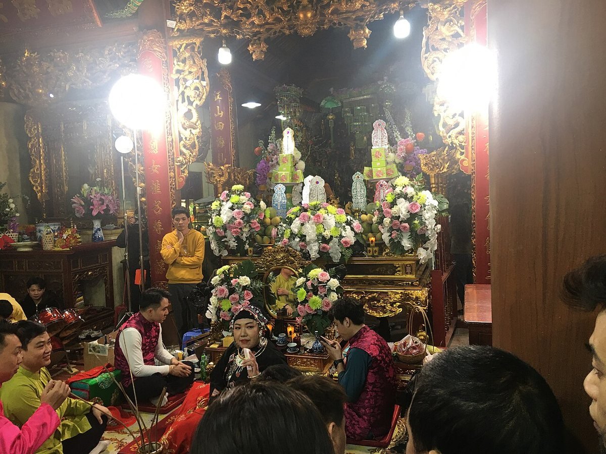 Dong Cuong Temple