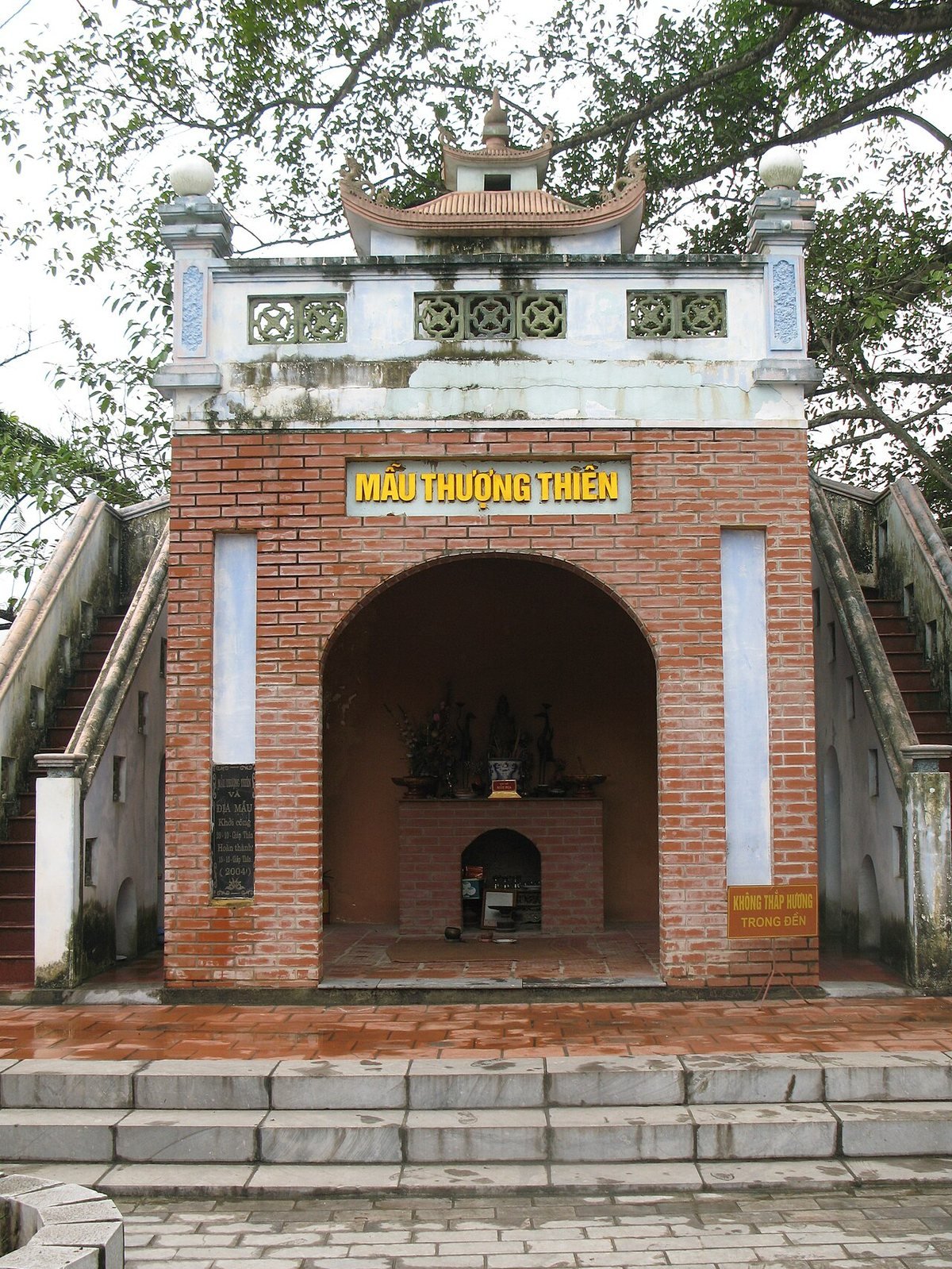 Mau Thuong Temple, Sa Pa