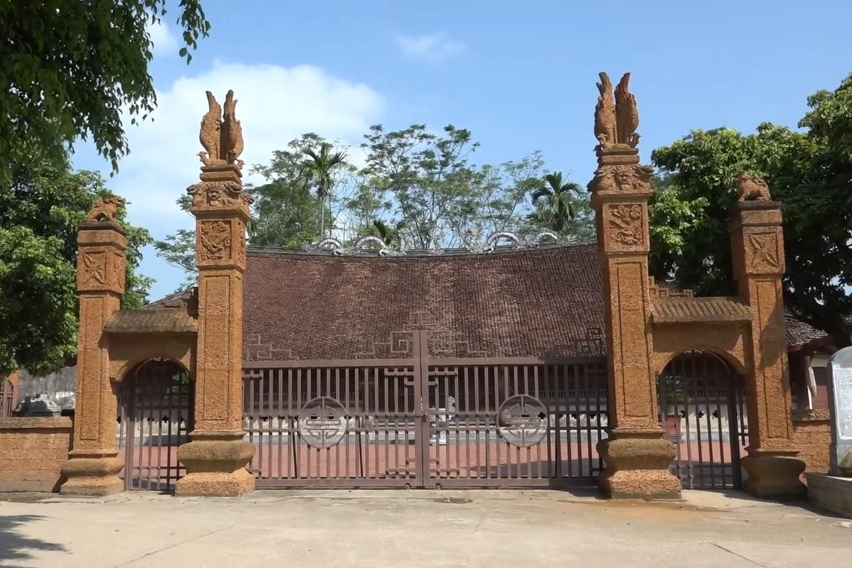 Tuong Phieu Communal House