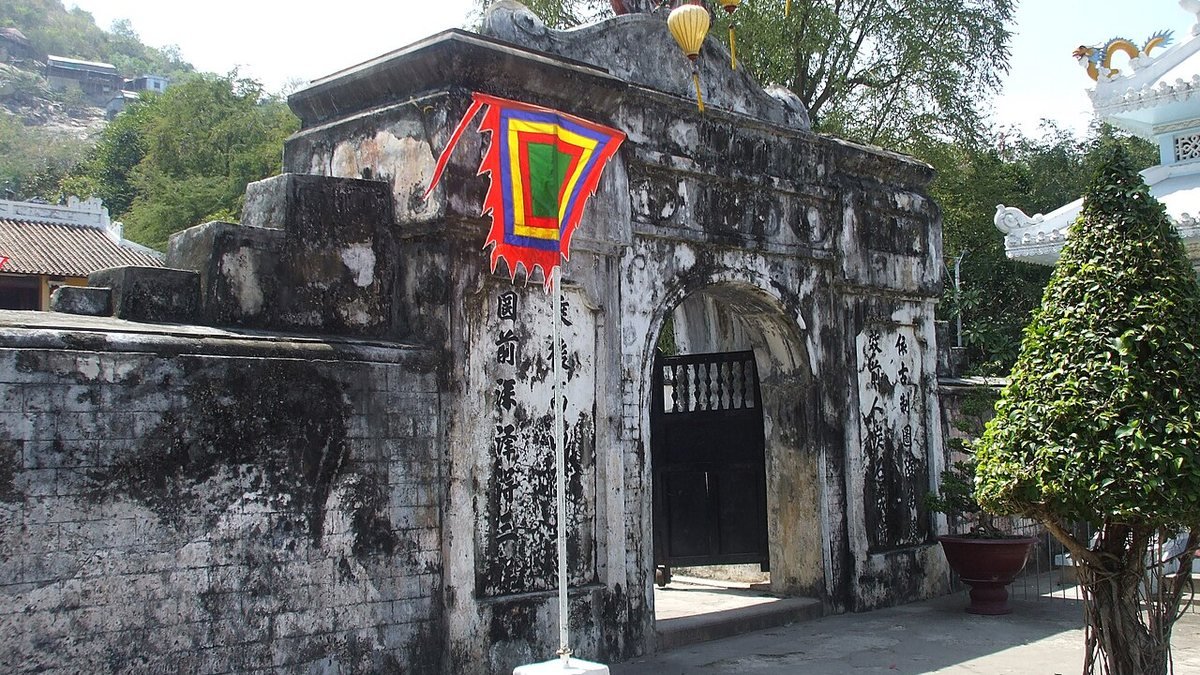 Lăng Thoại Ngọc Hầu
