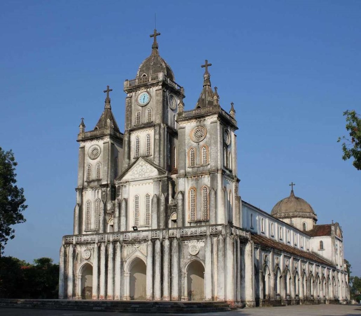 Xã Đoài Cathedral