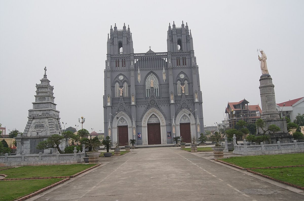Phu Nhai Basilica