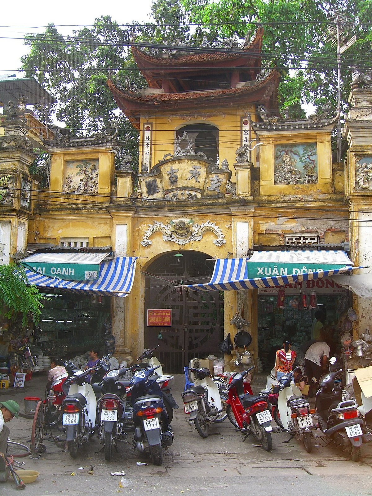 Huyen Thien Temple