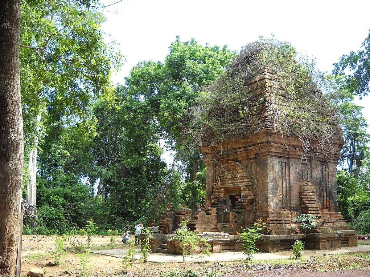 Yang Prong Cham Tower
