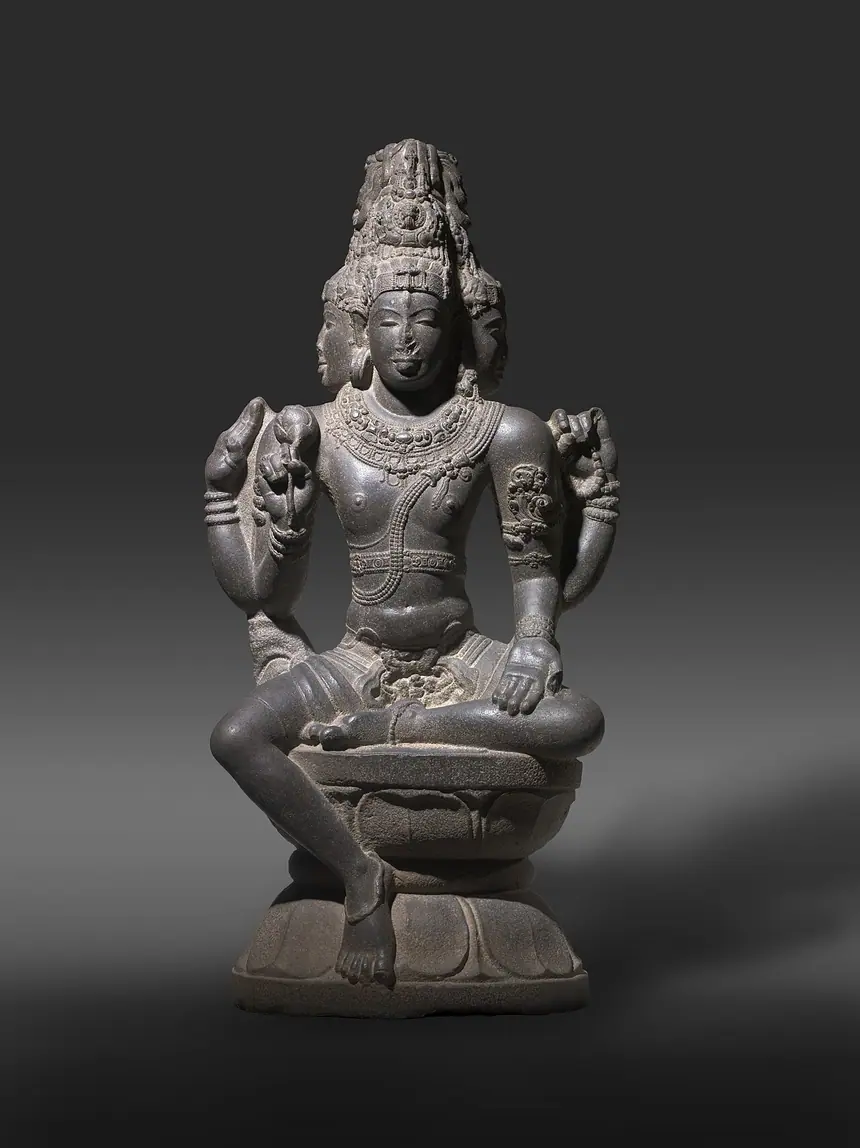 Thần Brahma bốn đầu, bốn tay. Đá granit, Tamil Nadu, thời Chola, cuối thế kỷ 10 tới đầu thế kỷ 11. Bảo tàng Mỹ thuật Cleveland.