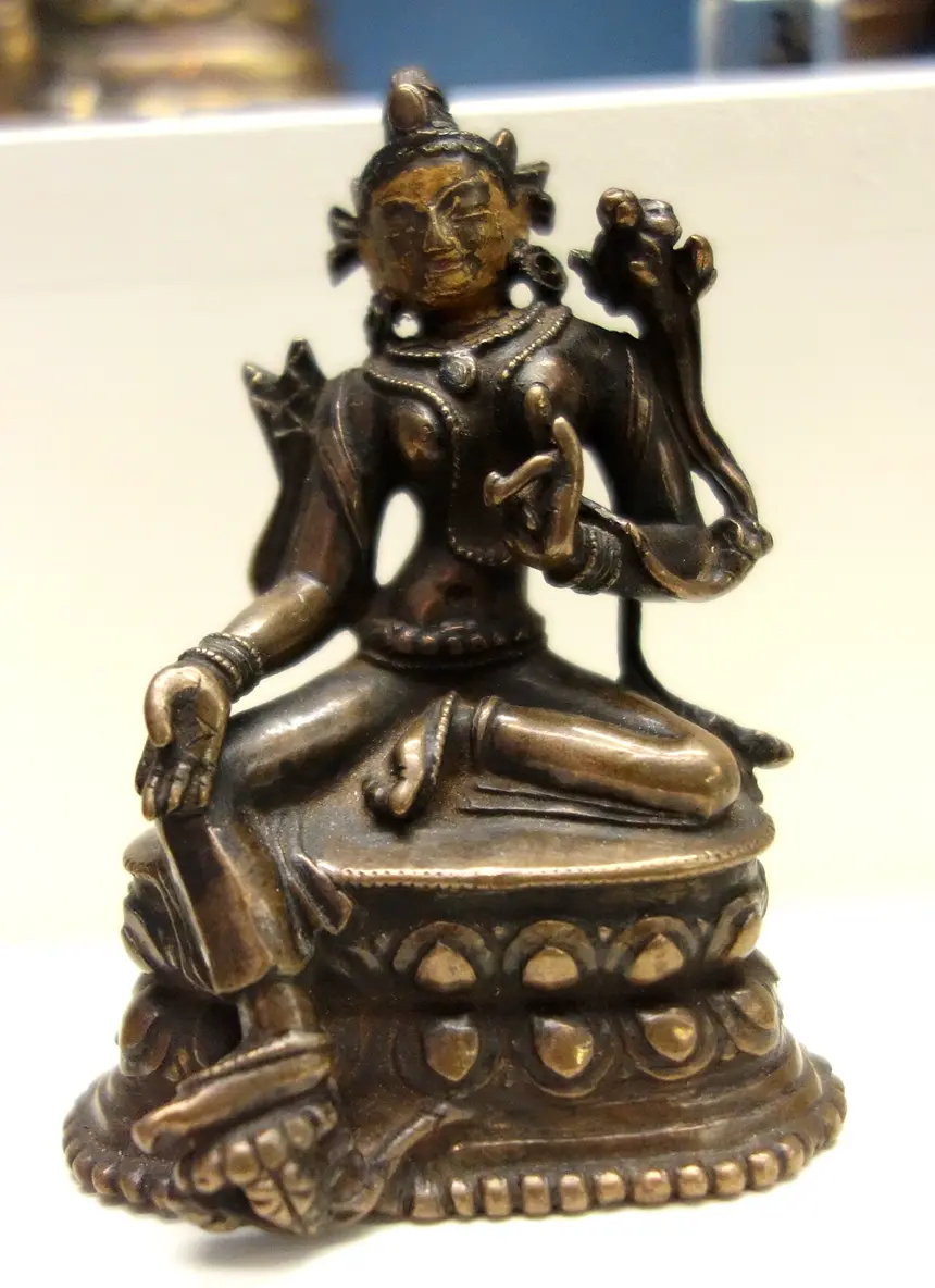 Tara Xanh, đồng, Tây Tạng, thế kỷ 12. Bảo tàng Mỹ thuật Fitchburg.